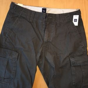 GAP charcoal/green cargo shorts. Size 31.